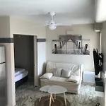 Charming With Terrace And 180 Sea View سيكس-فور-لو-بلاج