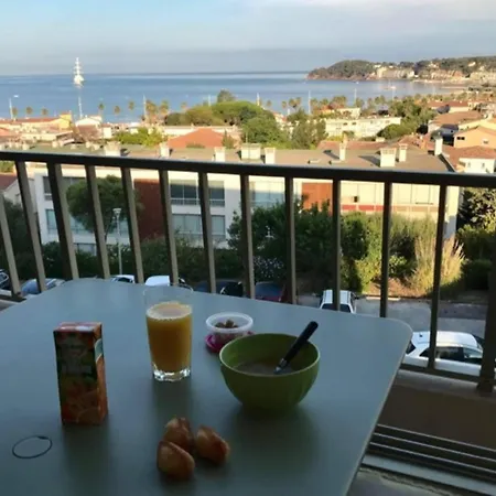 Charming With Terrace And 180 Sea View