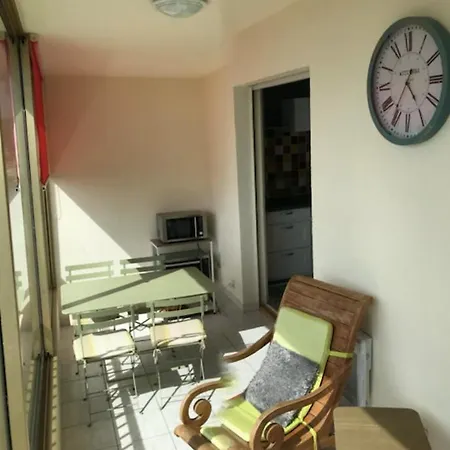 Charming With Terrace And 180 Sea View Appartement