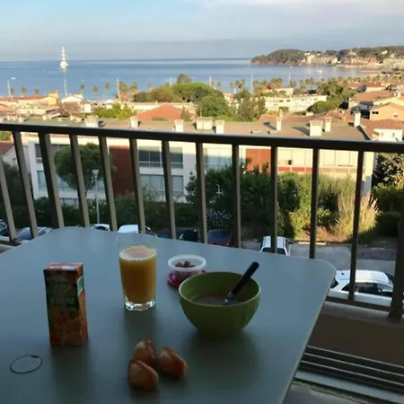 Charming With Terrace And 180 Sea View Apartman *